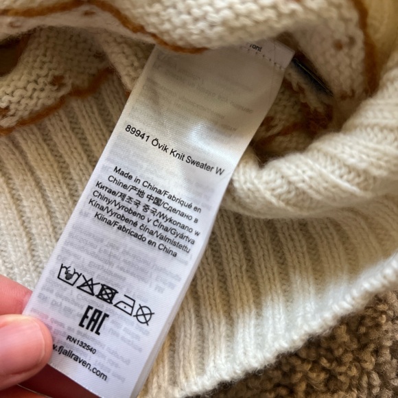 Fjällraven Women's Cream and Blue Patterned Wool Sweater - Picture 5 of 7